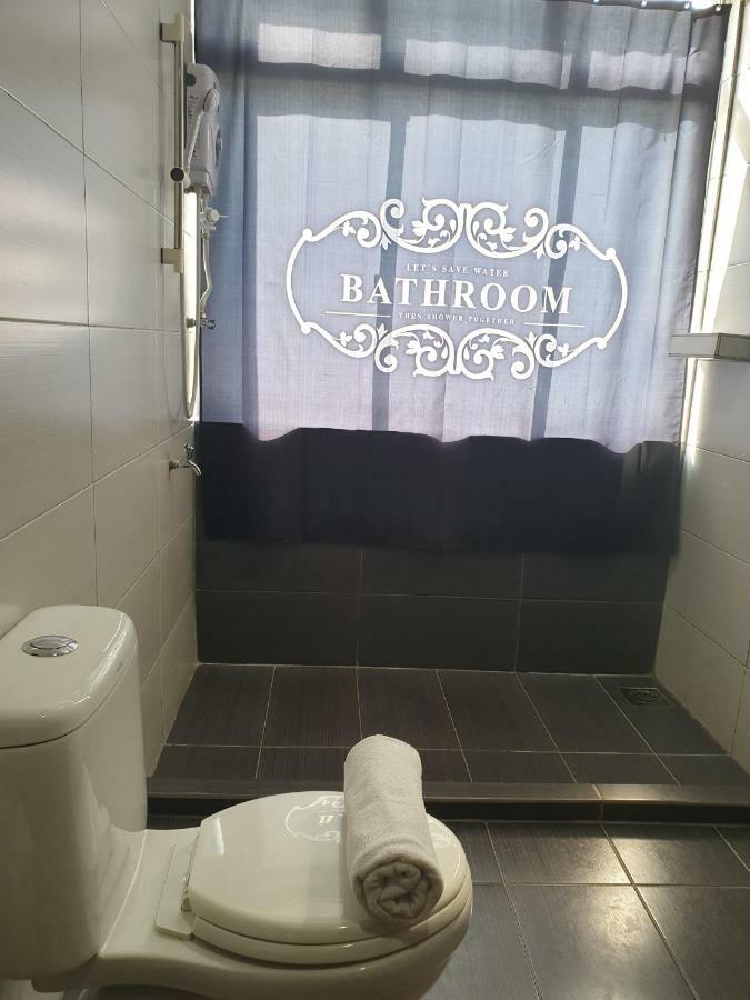 Golden Court - Tun Abdul Razak 3* Johor Bahru