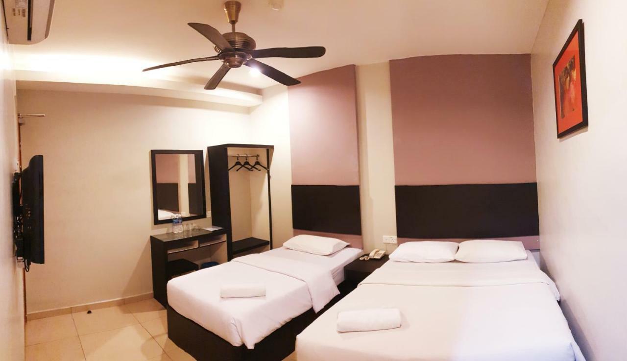 Hotel Golden Court - Tun Abdul Razak Johor Bahru