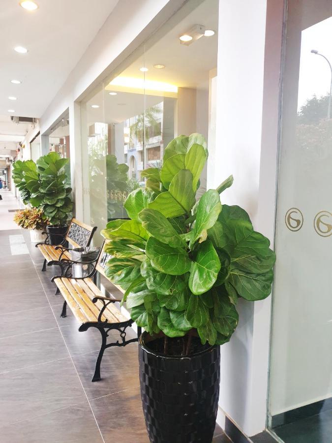 Golden Court - Tun Abdul Razak Hotel 3*